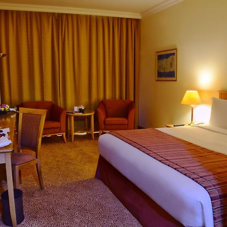 Swiss-Belhotel シャルジャ エクステリア 写真