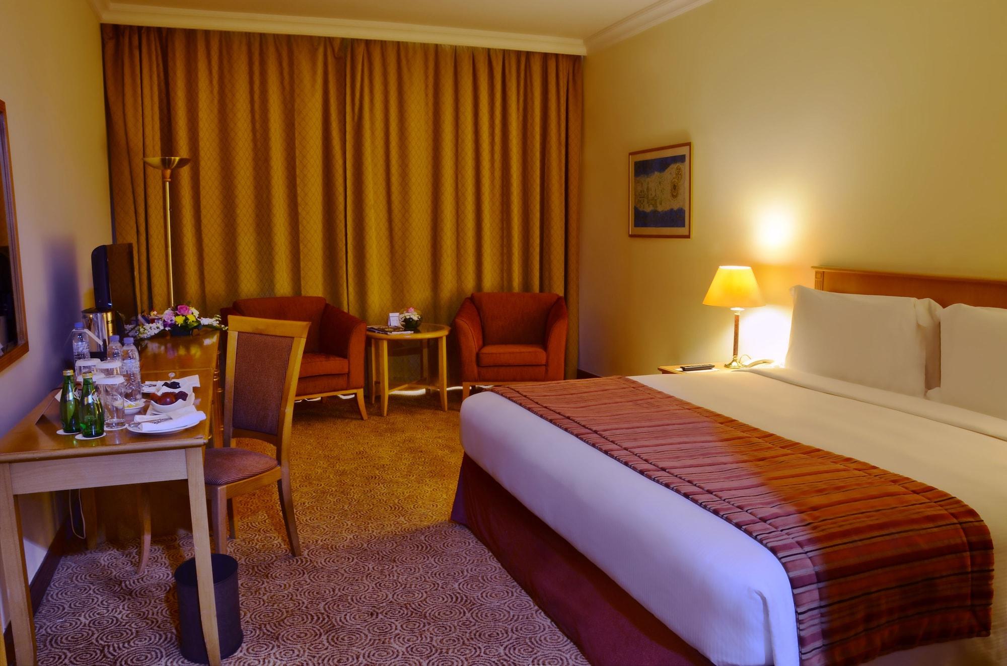 Swiss-Belhotel シャルジャ エクステリア 写真