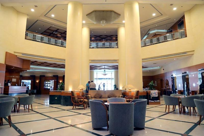 Swiss-Belhotel シャルジャ エクステリア 写真